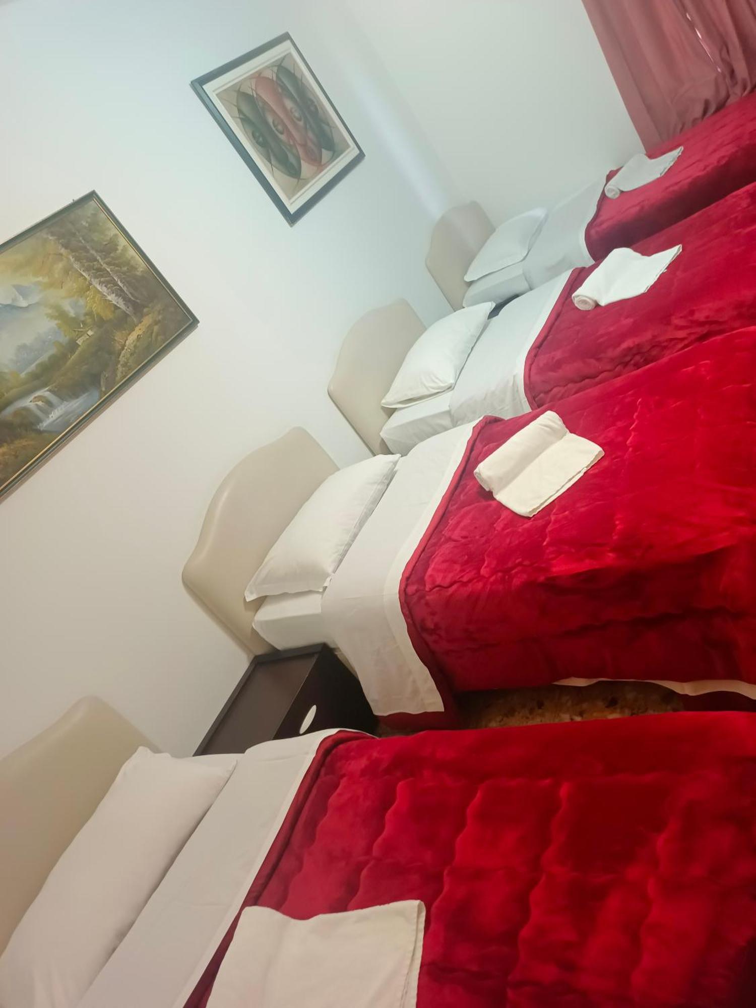 Host Roma Hostel ภายนอก รูปภาพ