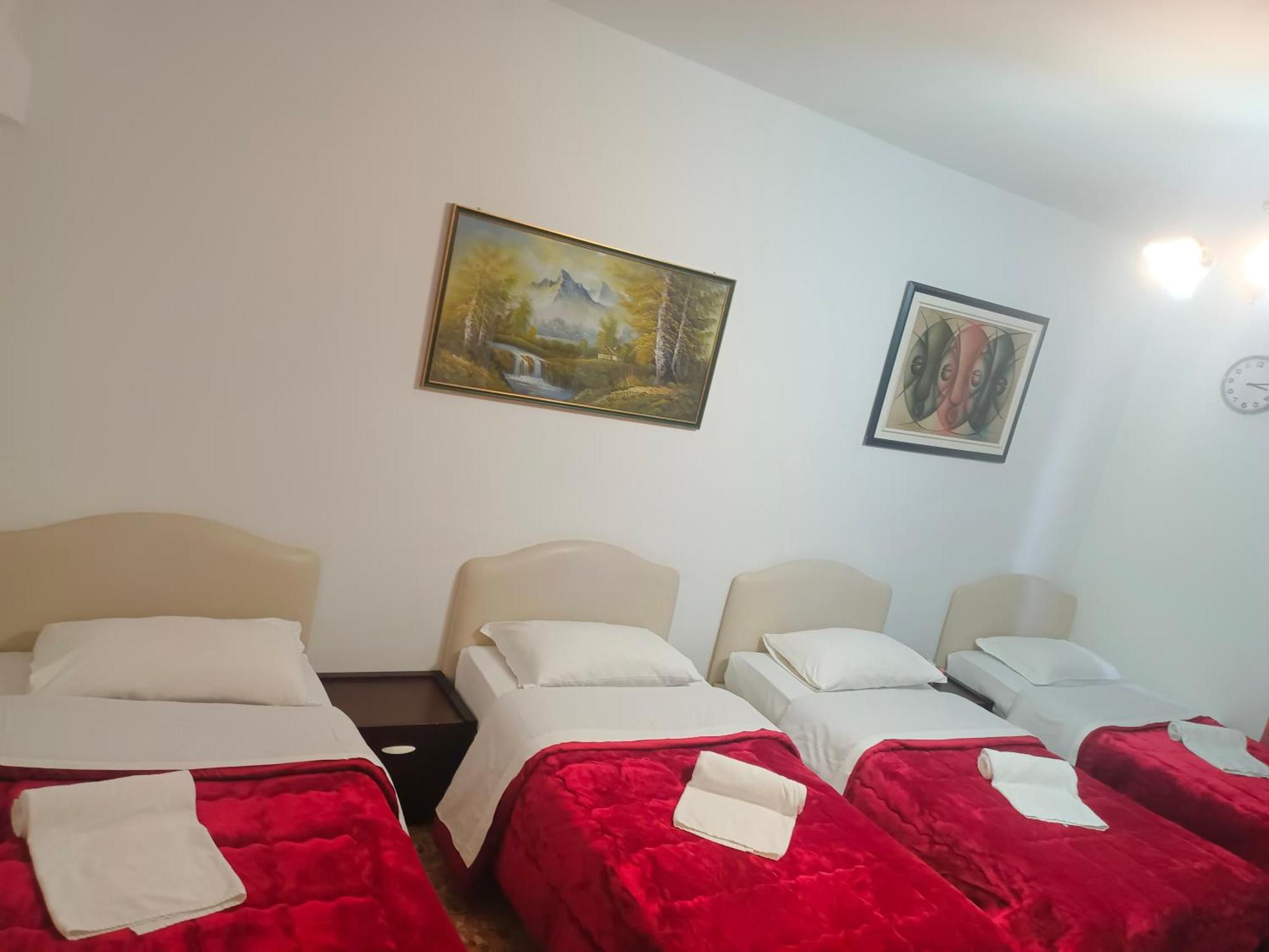 Host Roma Hostel ภายนอก รูปภาพ